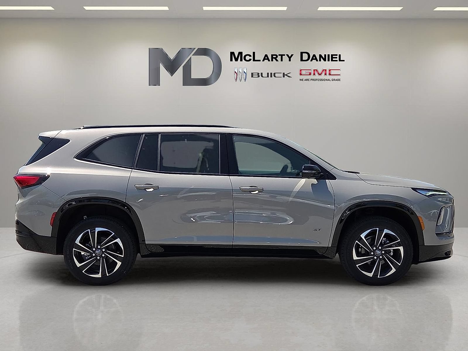 New 2026 Buick Enclave Sport Touring w/ Power Package FWD image 6