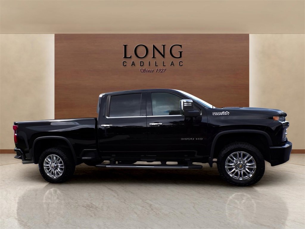 Used 2022 Chevrolet Silverado 3500 High Country w/ Technology Package image 4