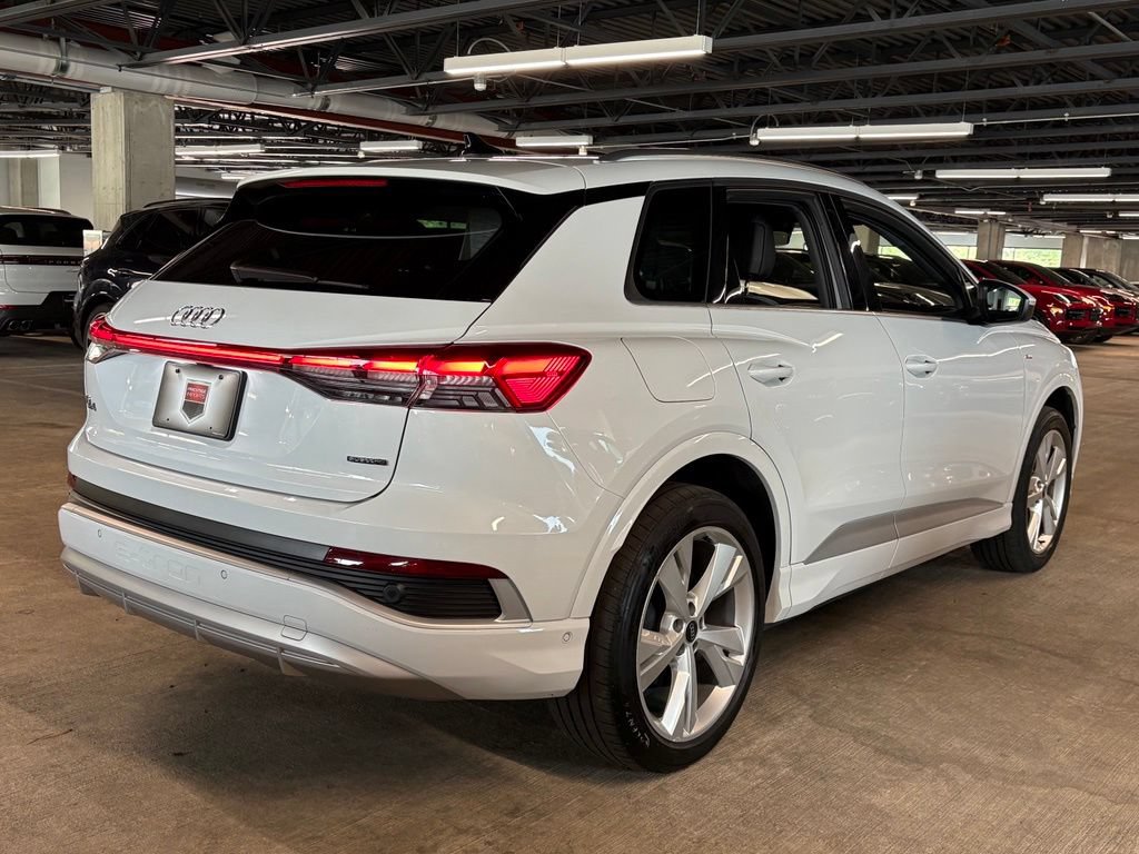 Used 2023 Audi Q4 e-tron Prestige w/ 20" Wheel Package AWD/4WD image 8