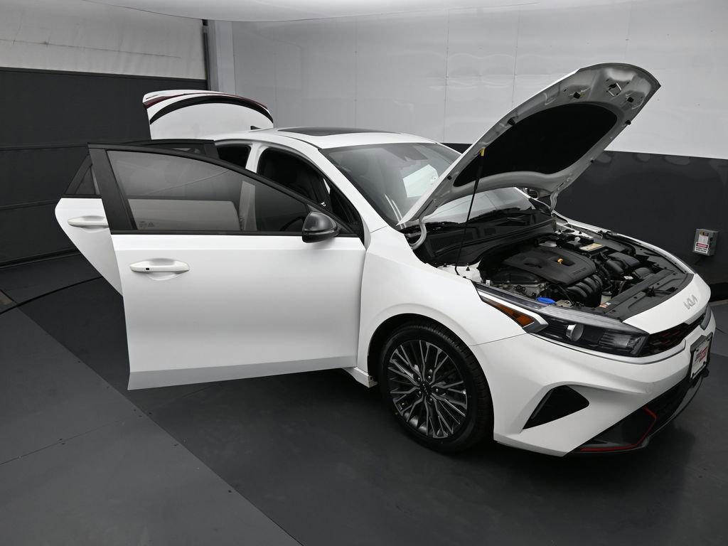 Used 2022 Kia Forte GT-Line w/ GT-Line Premium Package FWD image 16