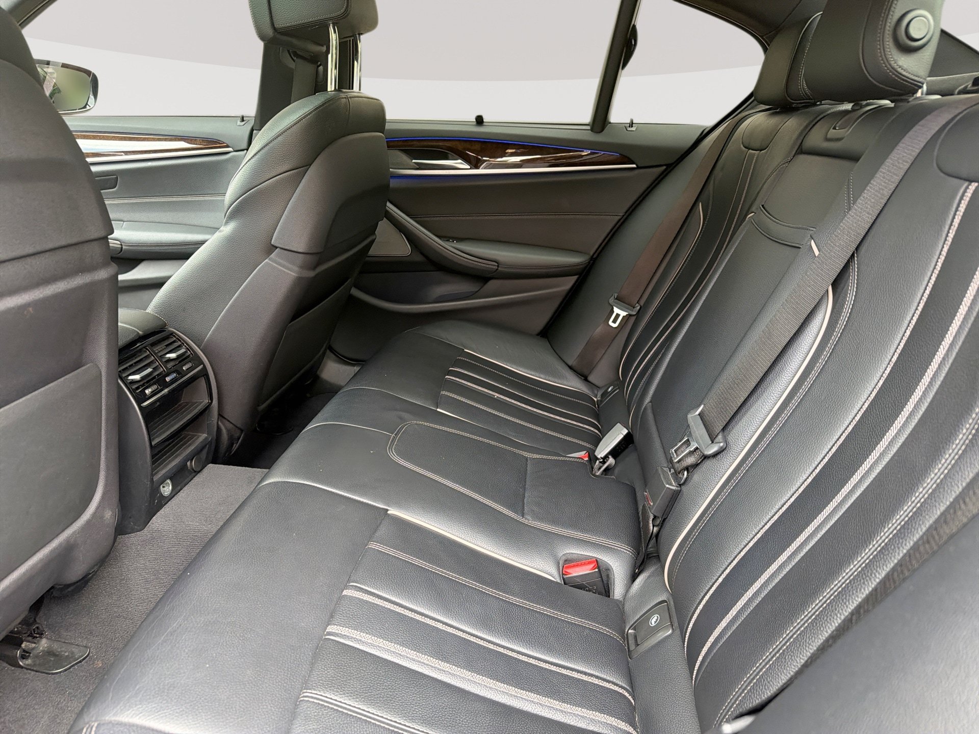Used 2019 BMW 540i xDrive w/ M Sport Package AWD/4WD image 27