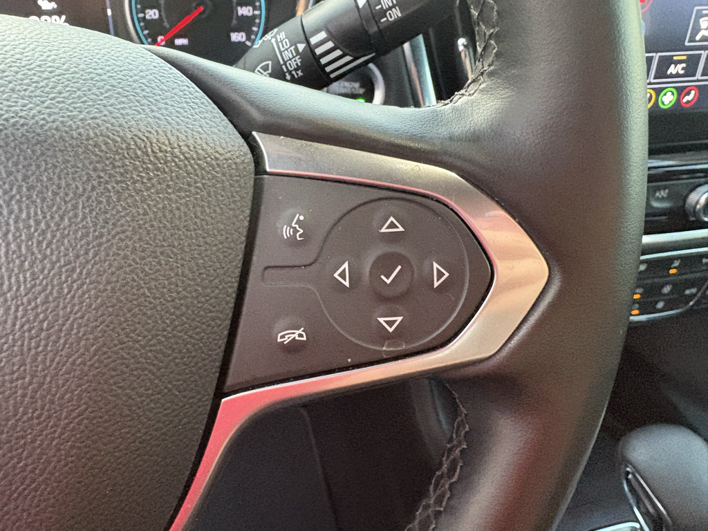 Used 2023 Chevrolet Traverse LT FWD image 15