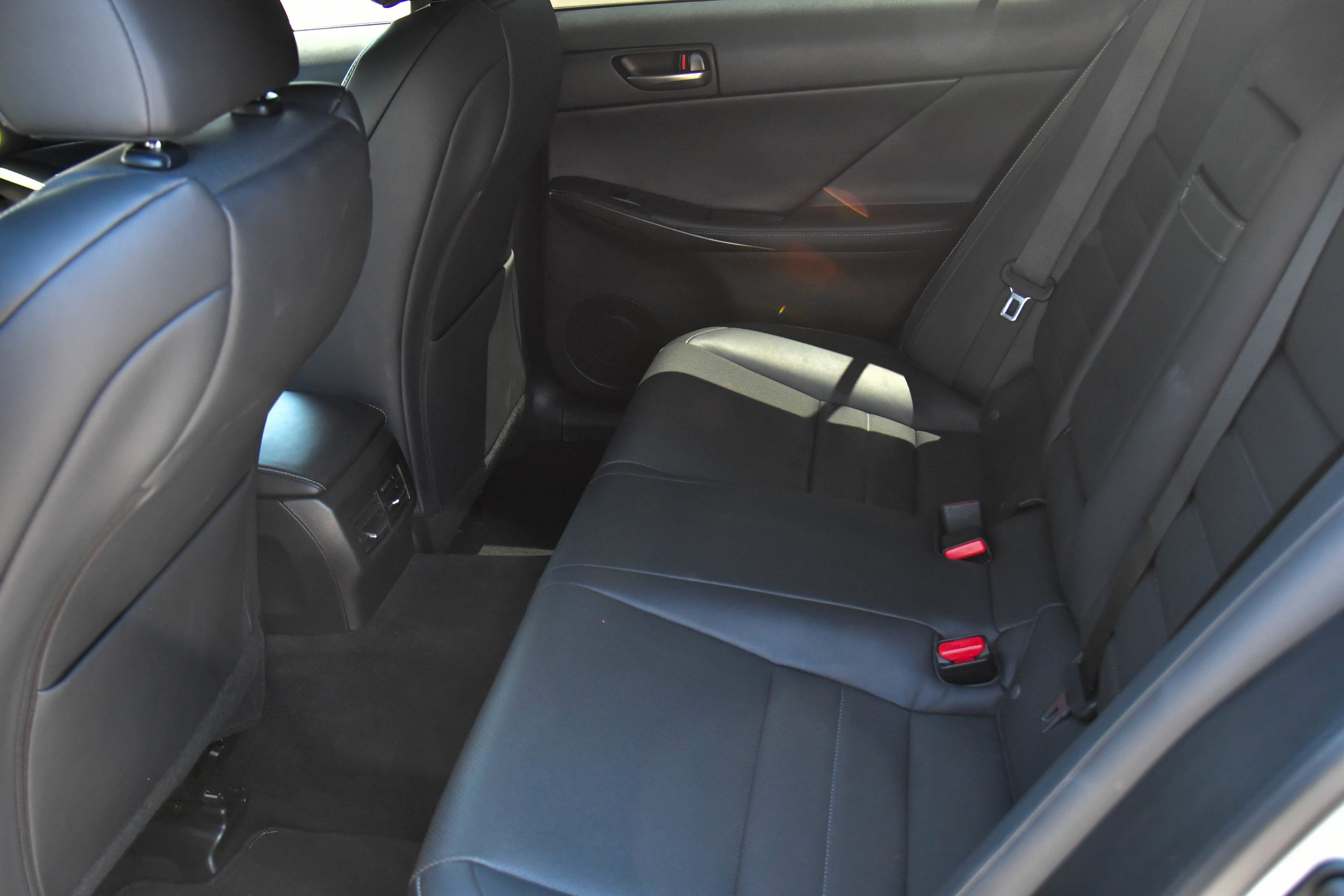 Used 2022 Lexus IS 350 F Sport w/ Navigation Package RWD image 39