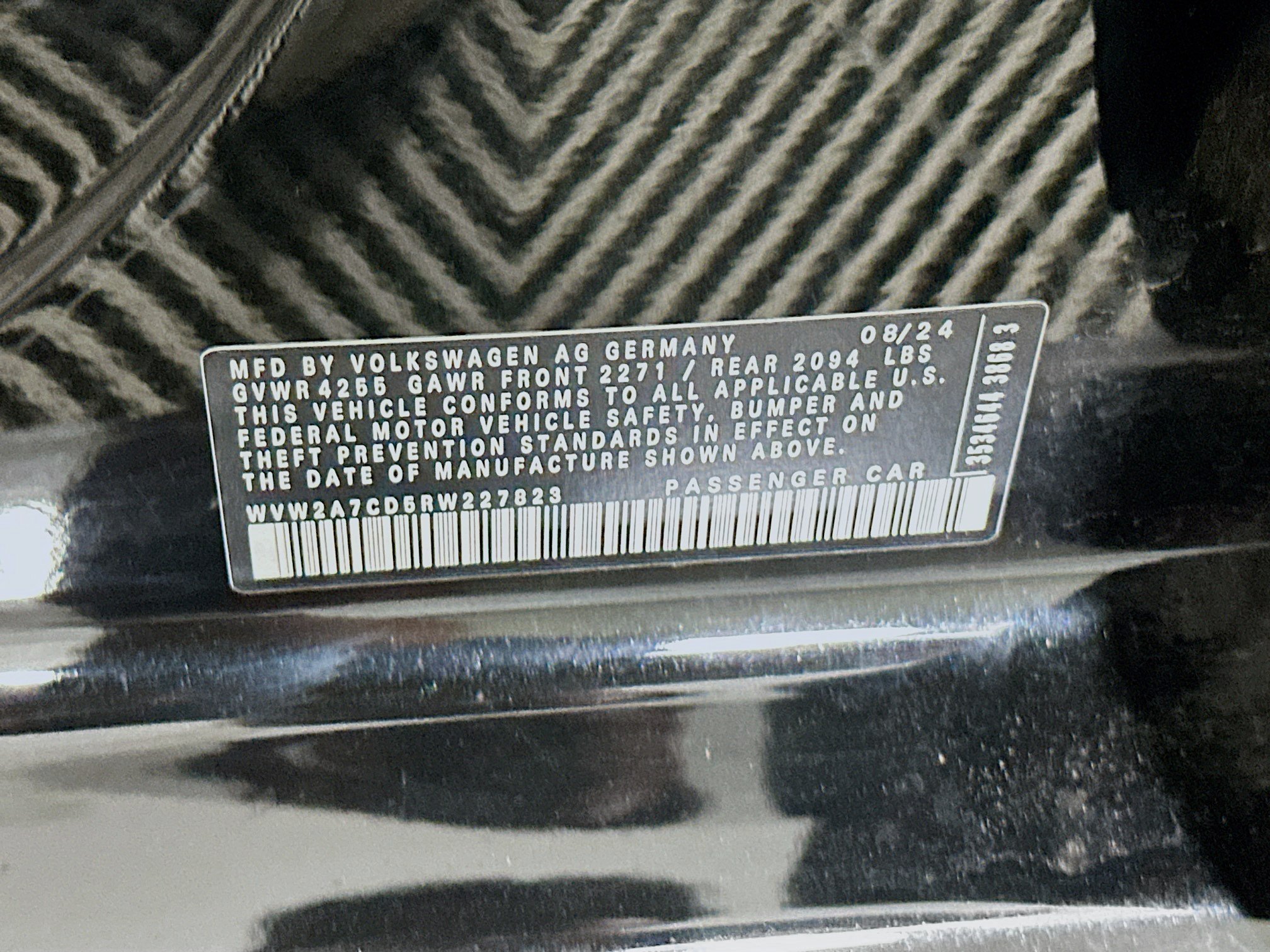 Used 2024 Volkswagen GTI SE FWD image 12