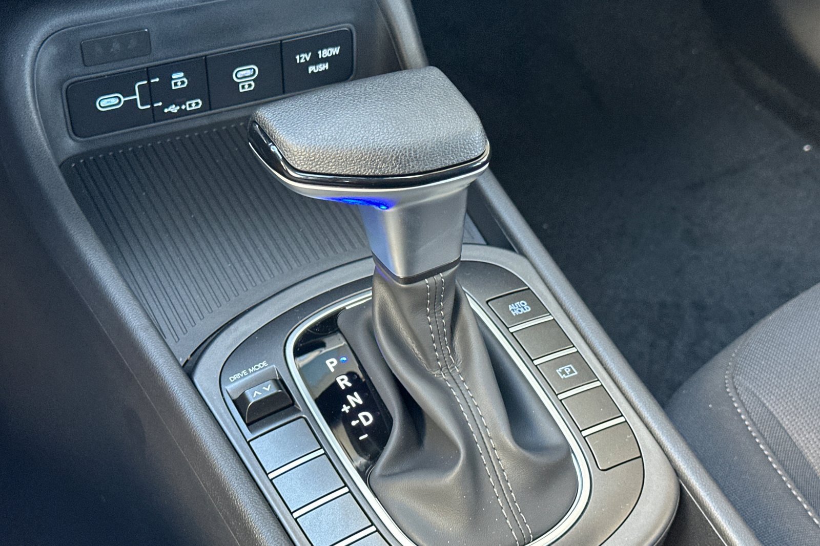 New 2027 Hyundai Kona SE FWD image 22