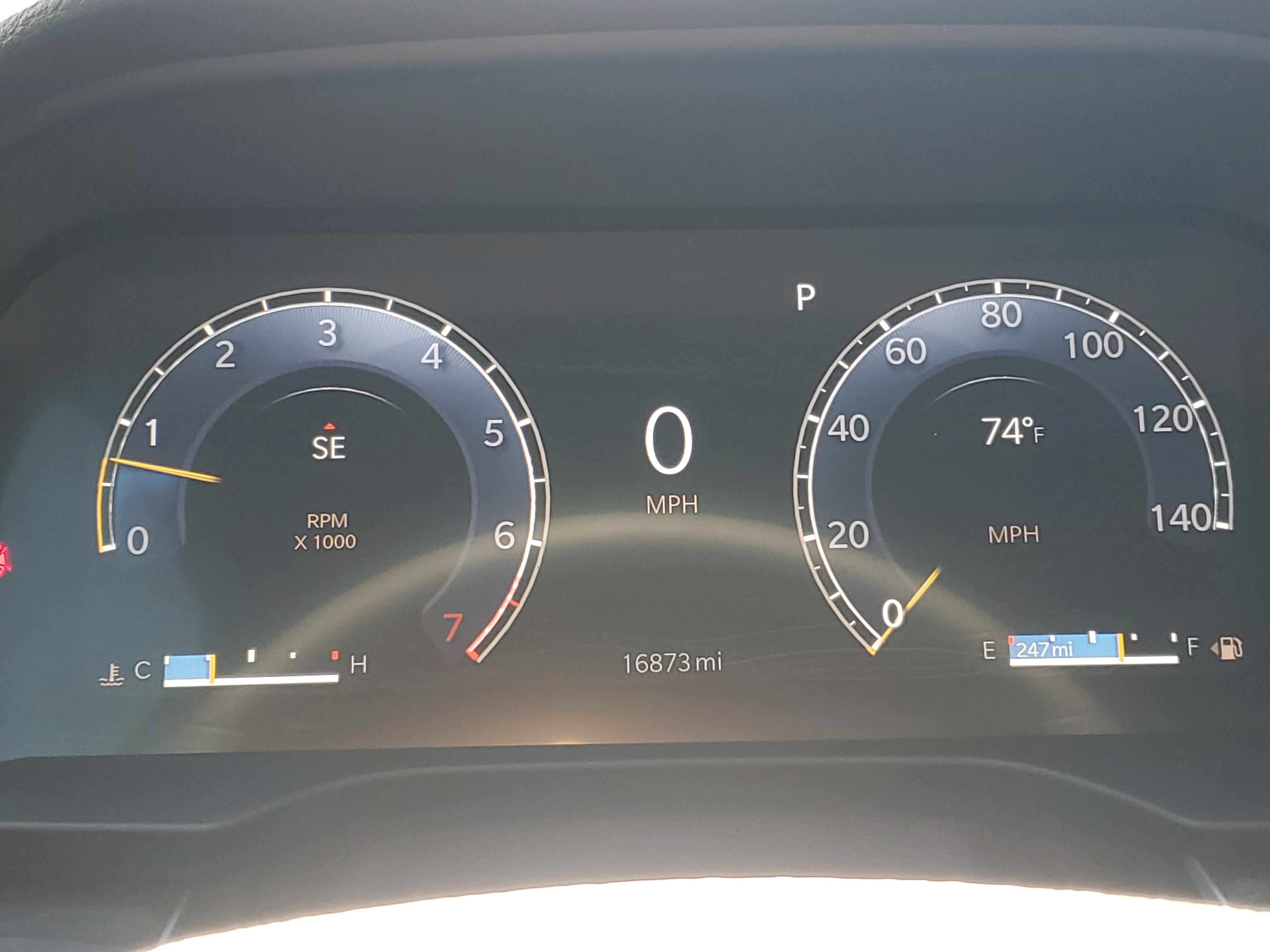 Used 2025 Jeep Grand Cherokee L Limited w/ Luxury Tech Group II image 17