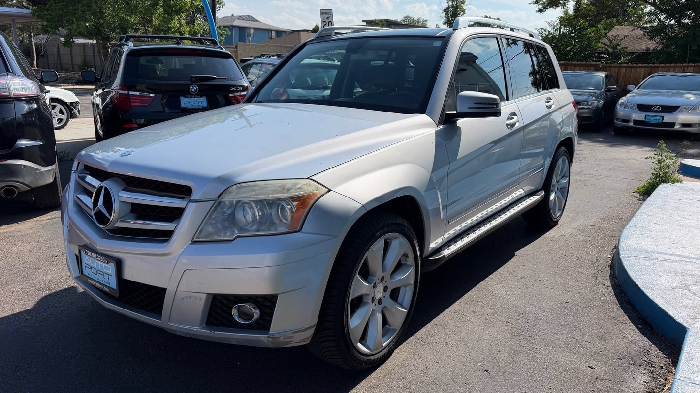 Used 2010 Mercedes-Benz GLK 350 4MATIC image 5