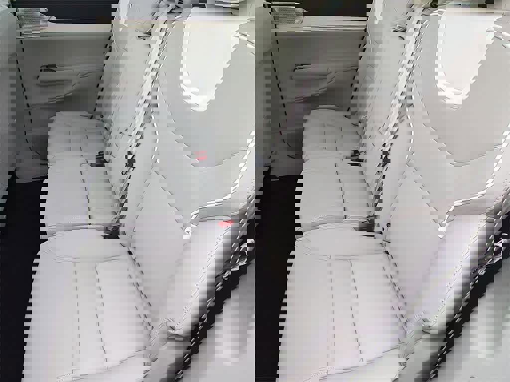 New 2025 Volvo EX90 Ultra w/ Protection Package Premier image 19