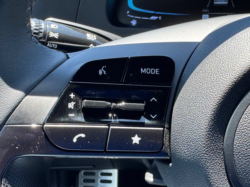 Certified 2026 Hyundai Elantra Sport FWD image 21