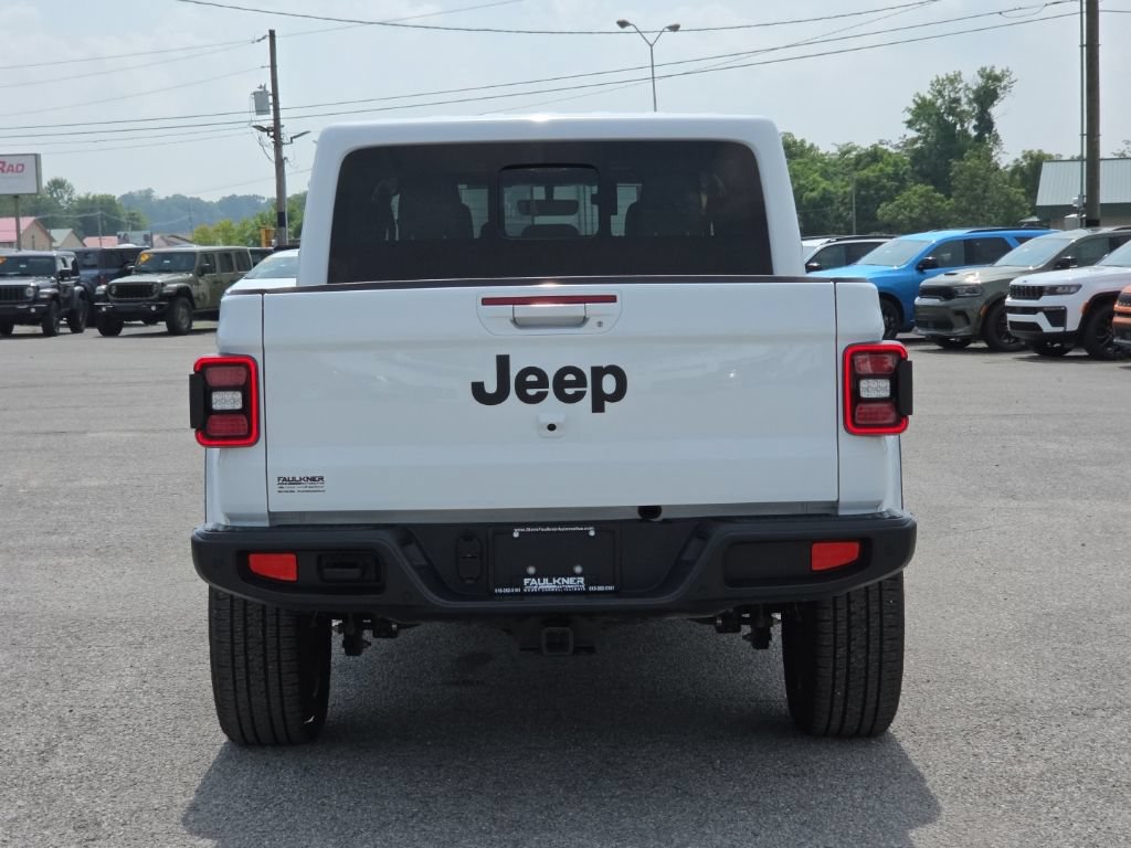 Used 2023 Jeep Gladiator Overland AWD/4WD image 6