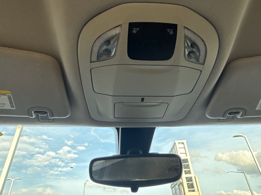 Used 2017 Chrysler Pacifica LX image 33