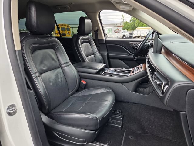 Used 2020 Lincoln Aviator Reserve w/ Elements Package Plus AWD/4WD image 18