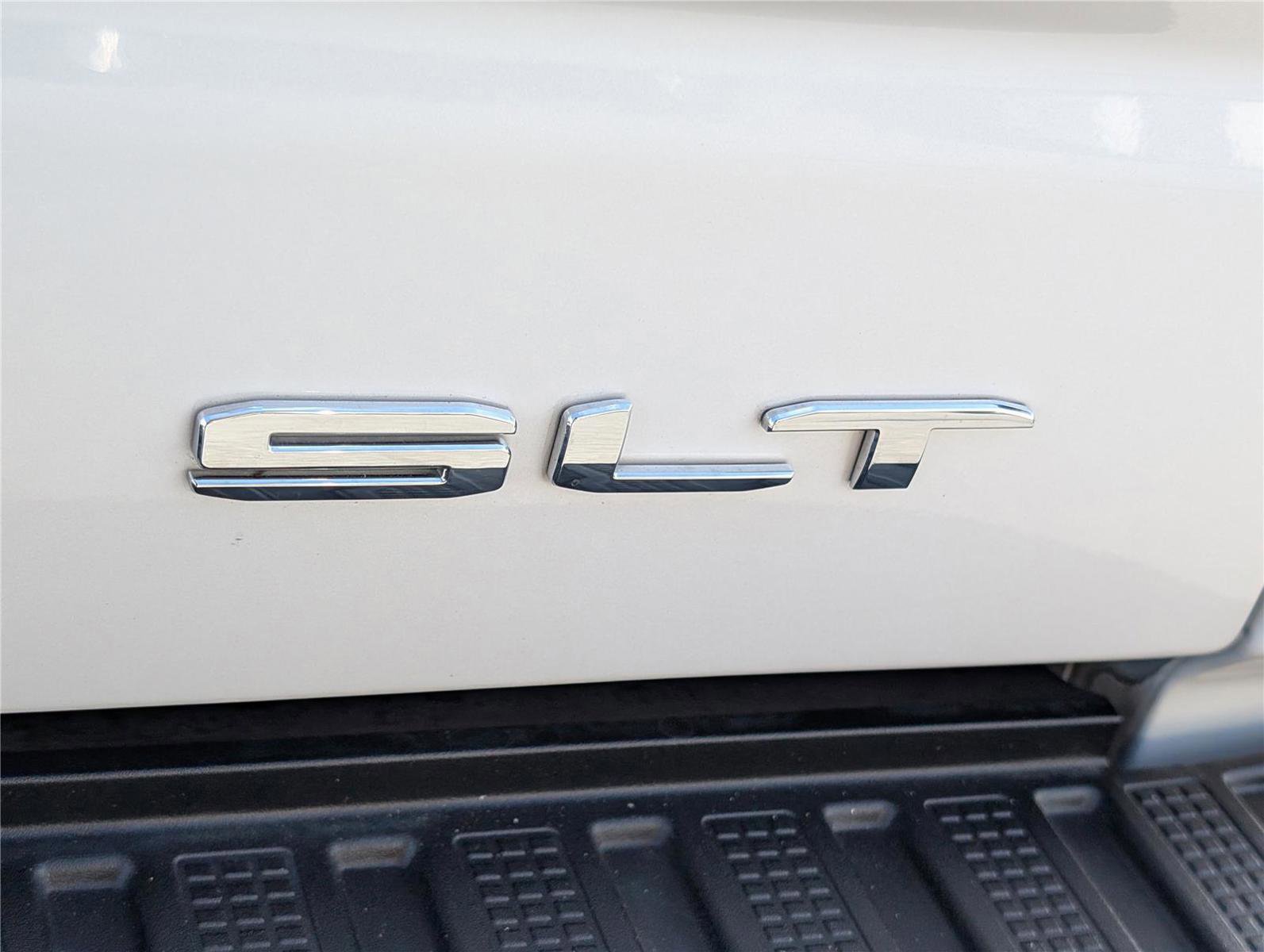 Used 2024 GMC Sierra 1500 SLT w/ SLT Premium Plus Package image 10