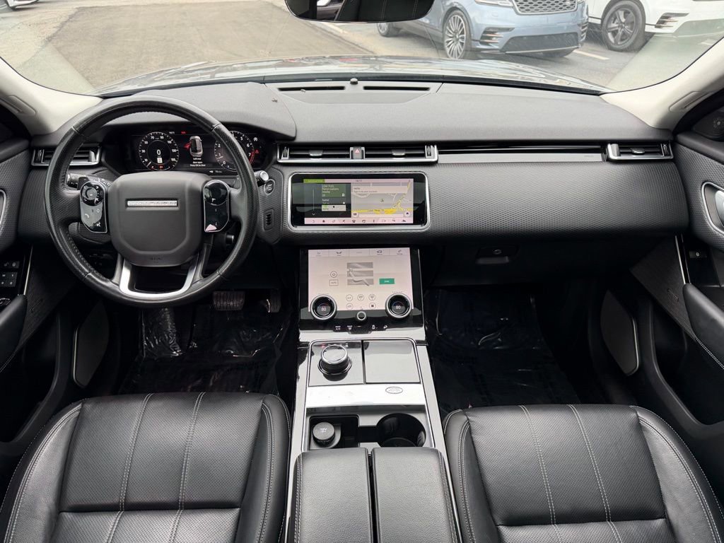 Used 2018 Land Rover Range Rover Velar S image 25