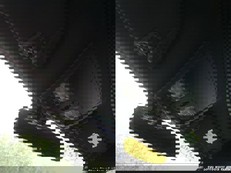 Used 2011 Dodge Challenger SE image 34