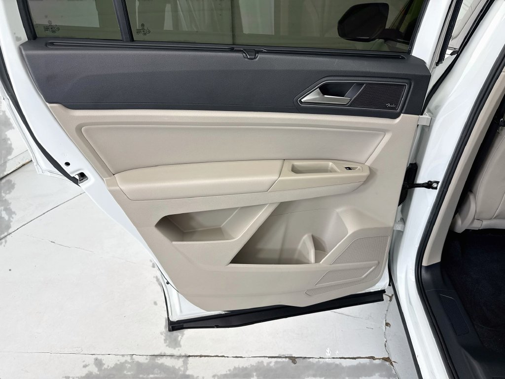 Used 2018 Volkswagen Atlas SEL Premium AWD/4WD image 25