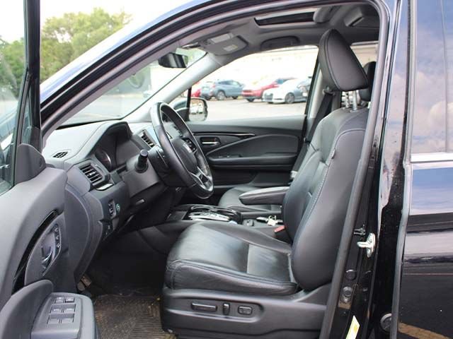 Used 2019 Honda Pilot Elite image 13