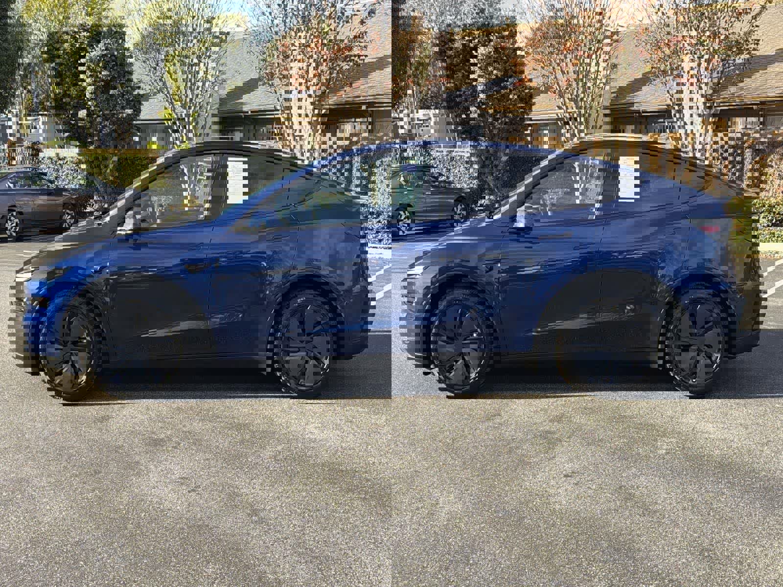 Used 2026 Tesla Model Y Premium image 3