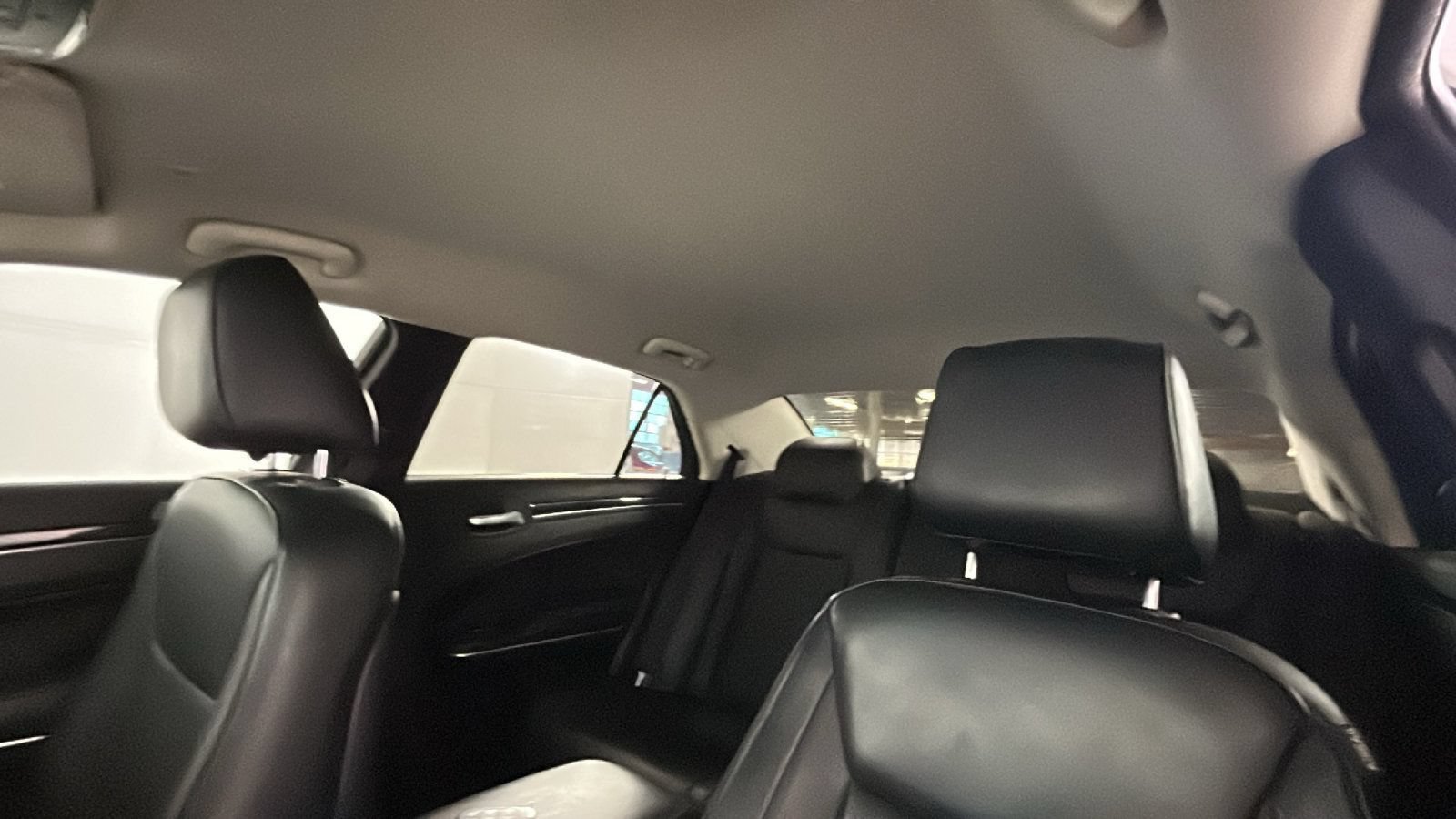Used 2018 Chrysler 300 Limited AWD/4WD image 14