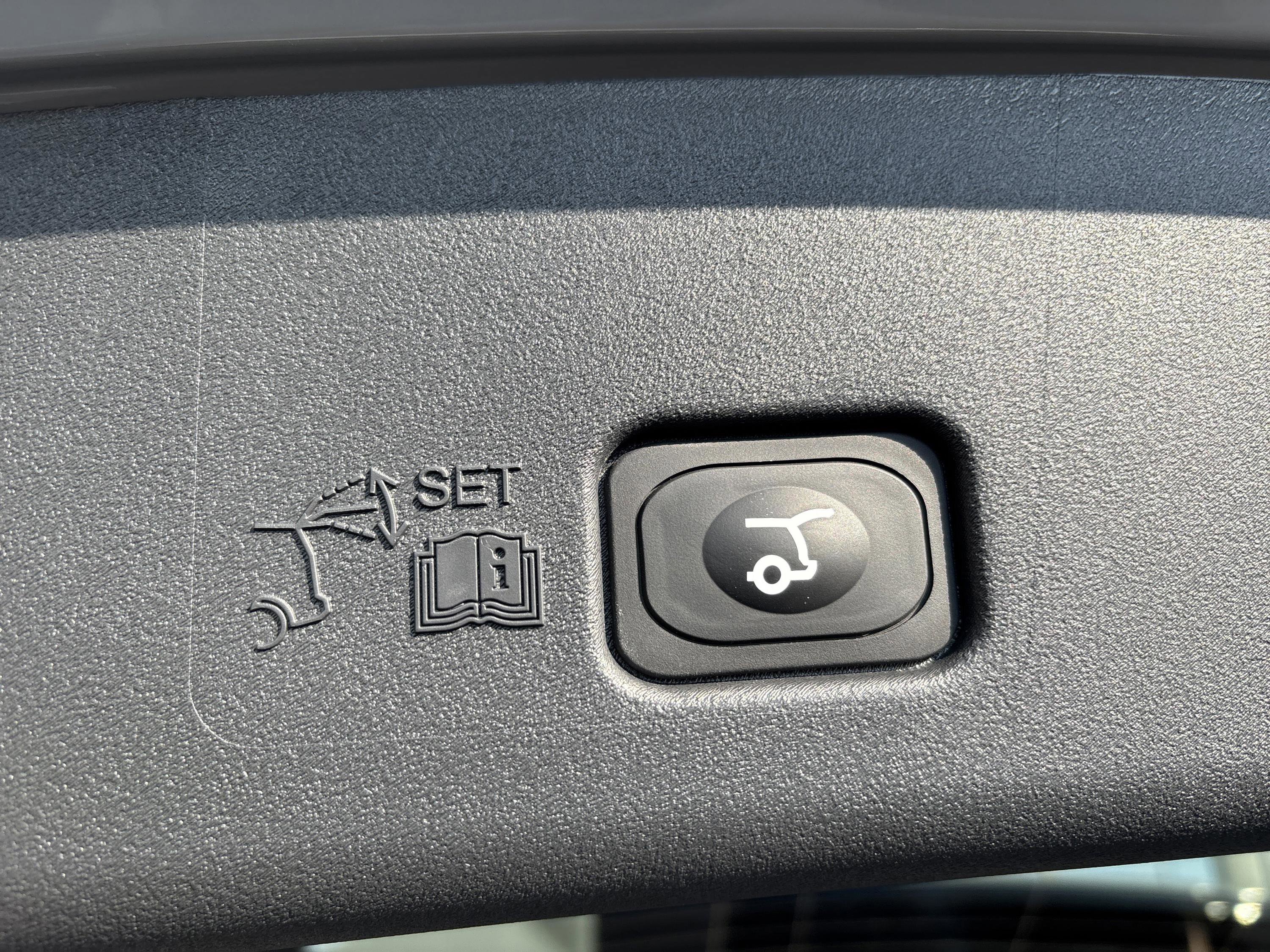 New 2026 Lincoln Nautilus Premier w/ Equipment Group 102A image 19