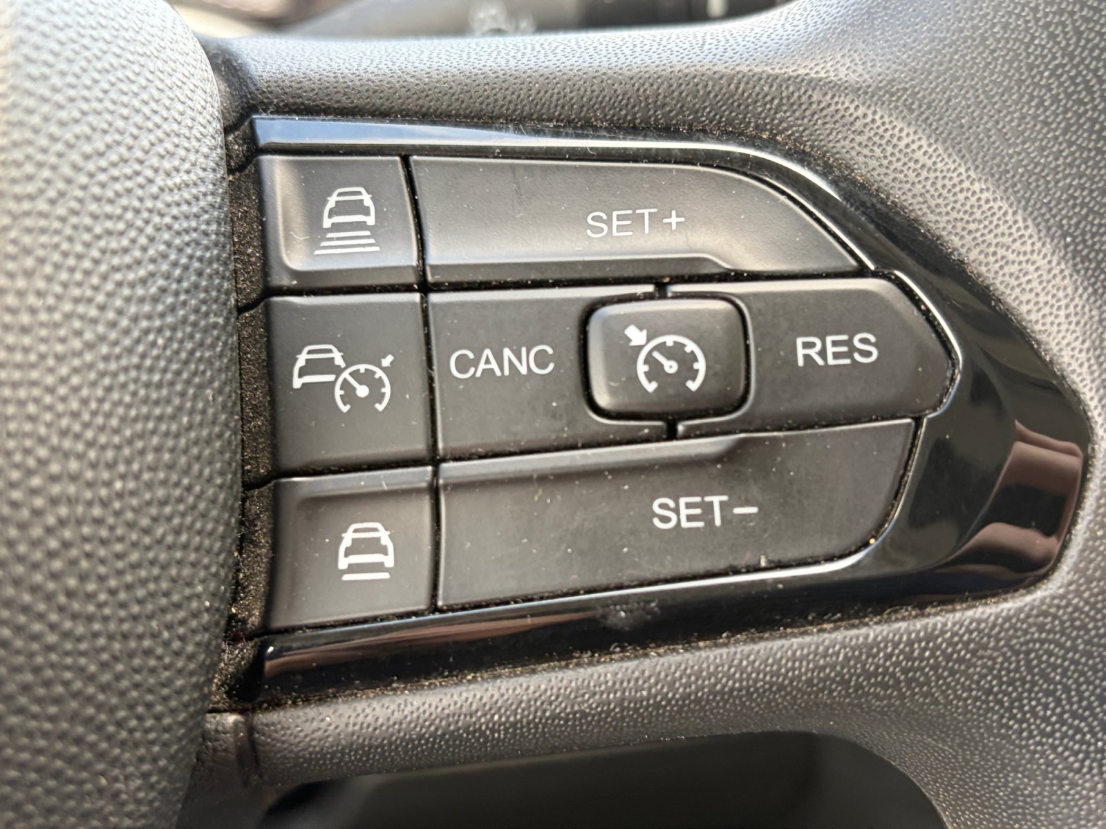 Used 2025 RAM ProMaster 2500 w/ Convenience Group FWD image 32