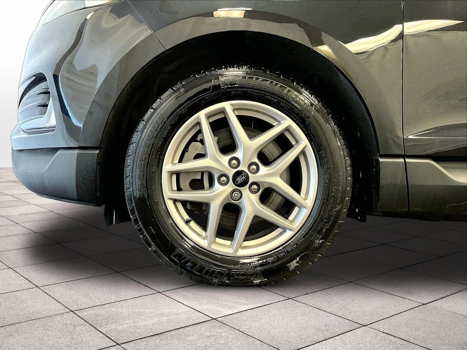 Certified 2023 Ford Edge SEL w/ Convenience Package AWD/4WD image 8