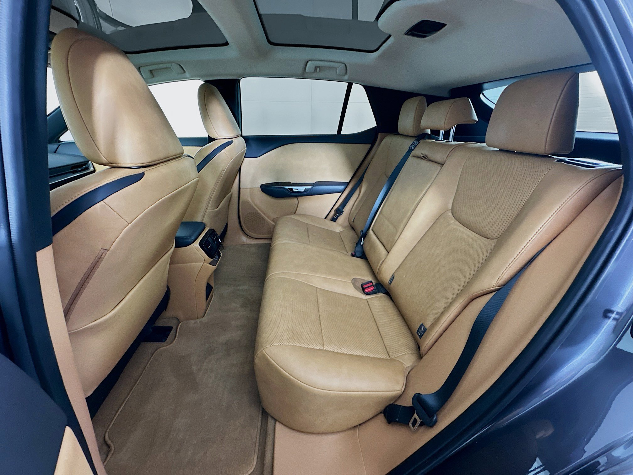 Used 2023 Lexus RZ 450e Premium w/ Technology Package image 29