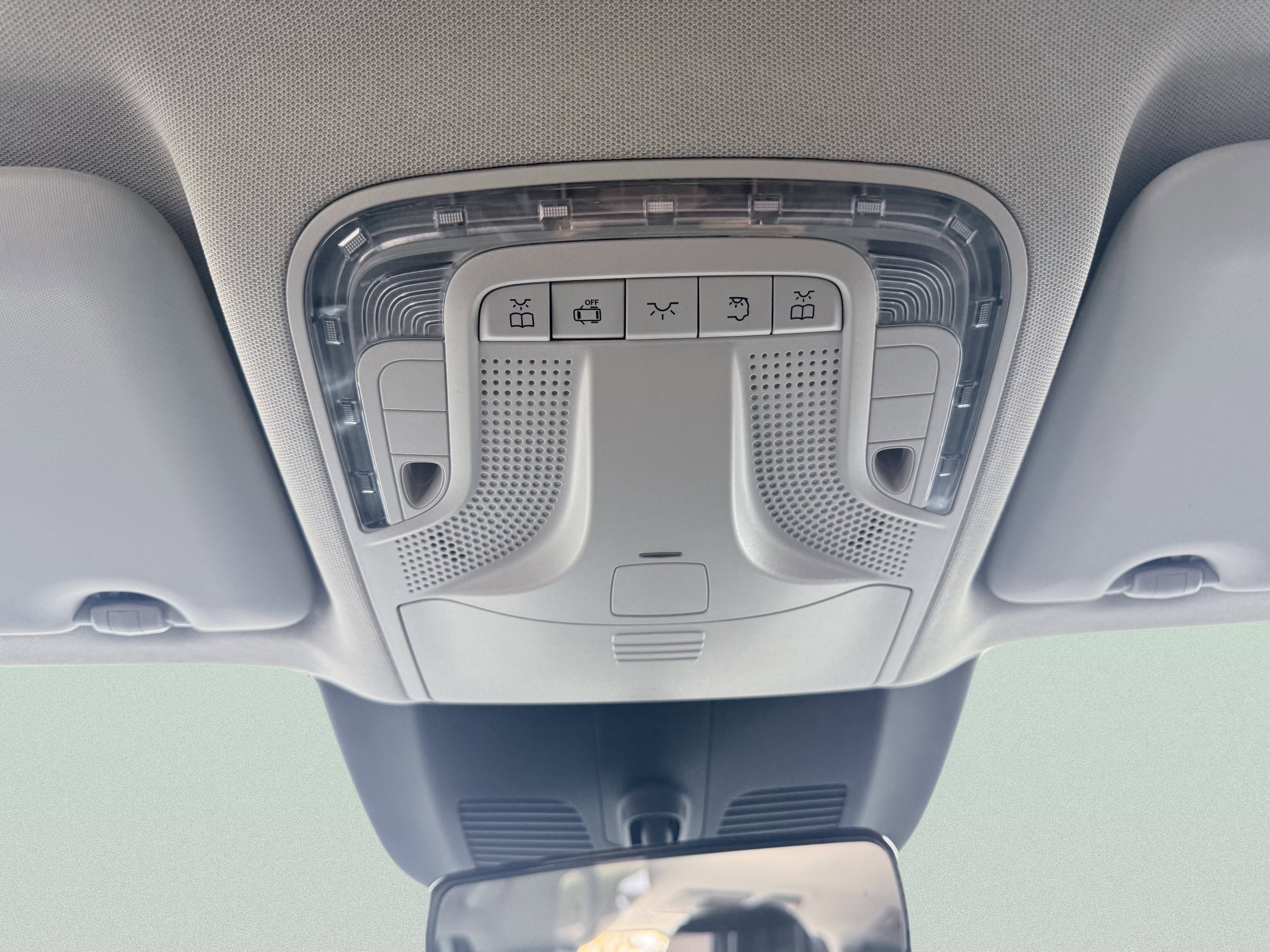 Used 2018 Mercedes-Benz Metris Passenger image 57