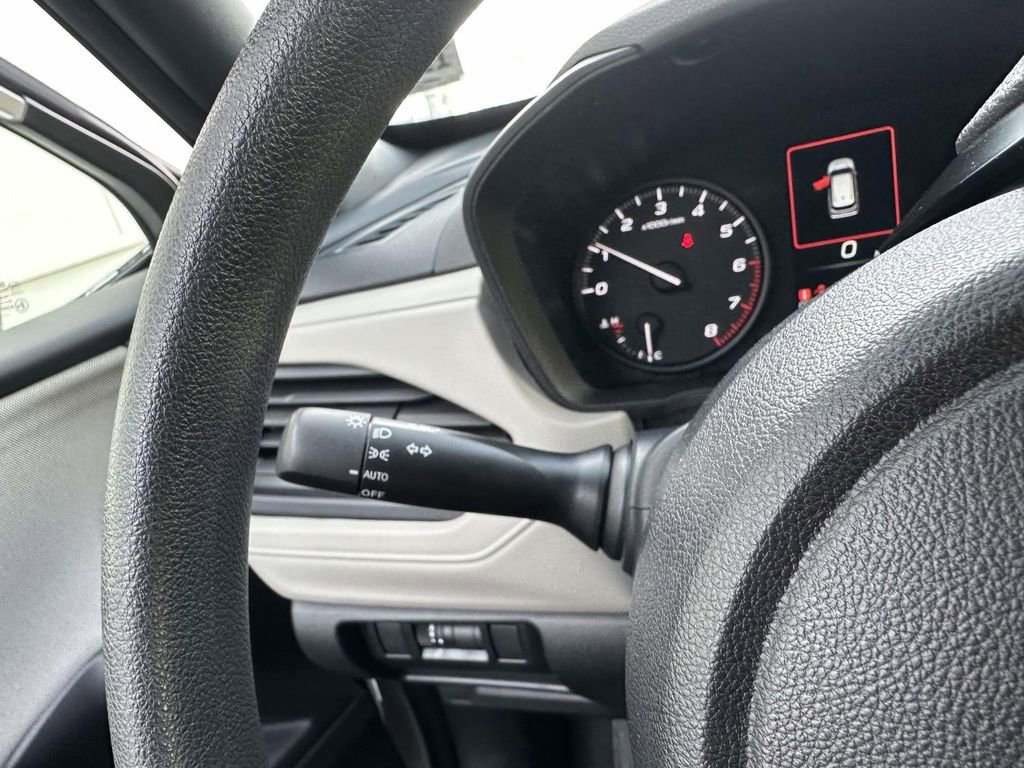 Used 2025 Subaru Forester Base image 27