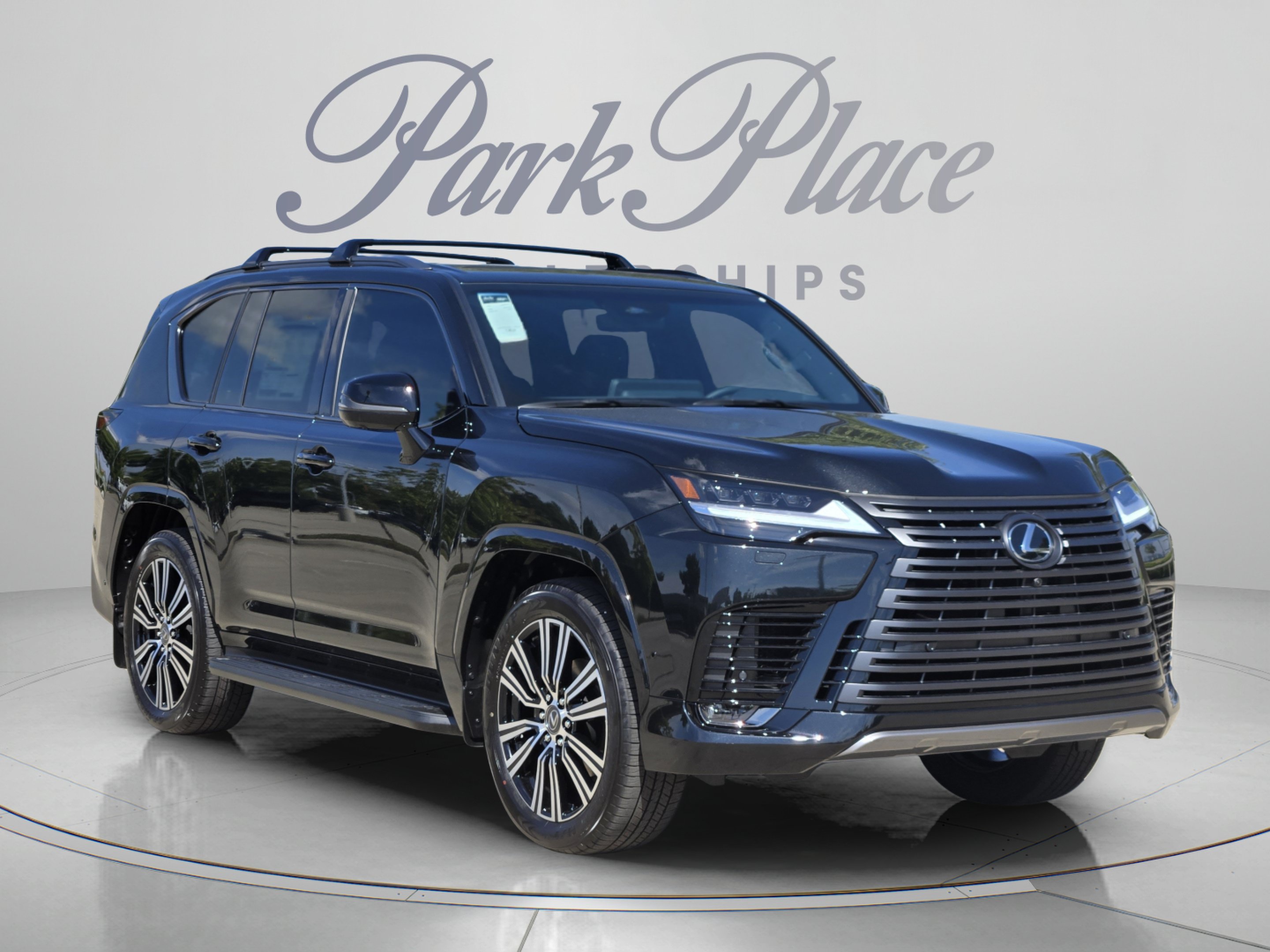 New 2026 Lexus LX 700h Luxury w/ Appearance Package AWD/4WD image 4