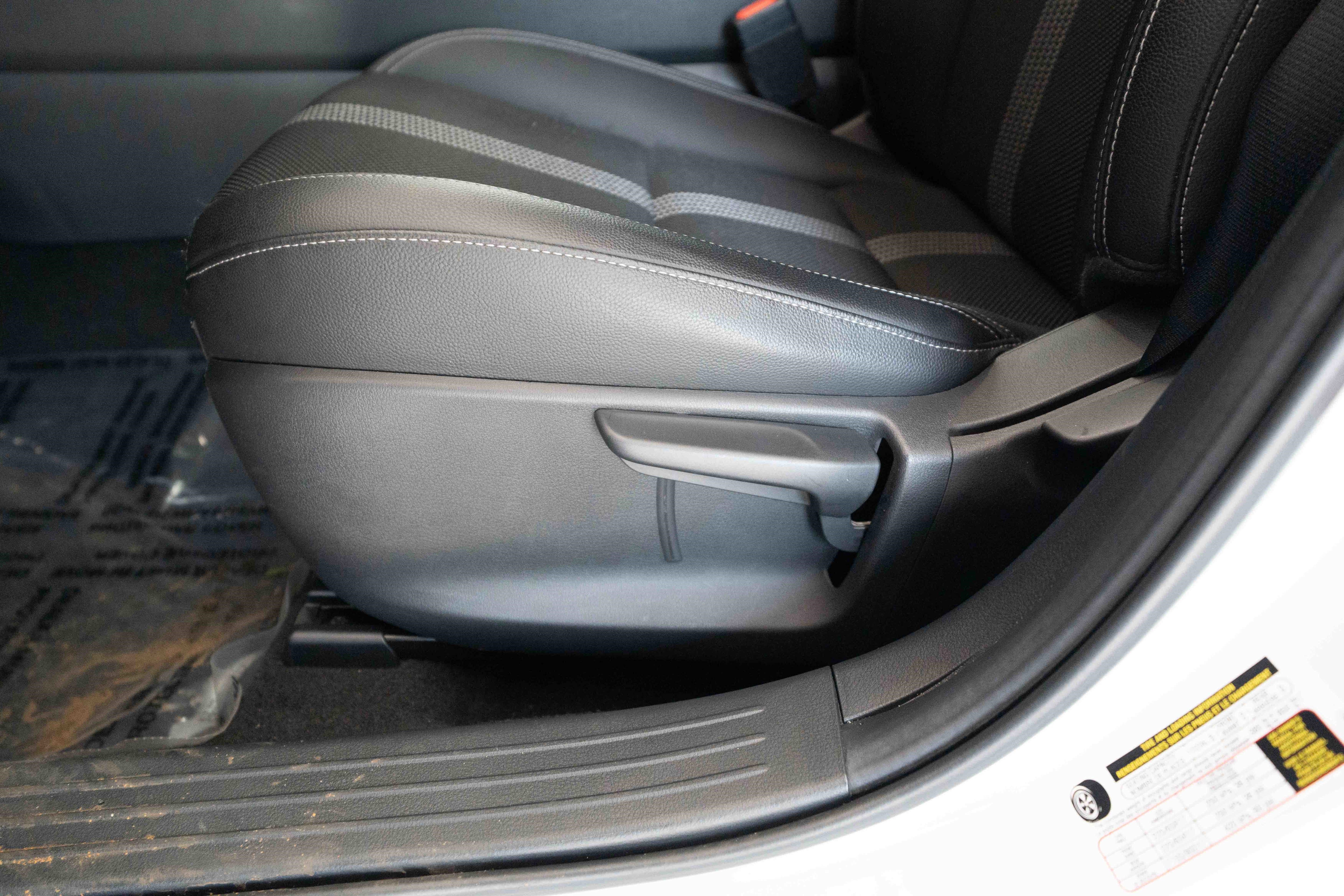Used 2023 MAZDA CX-50 AWD 2.5 S w/ Cargo Package image 12