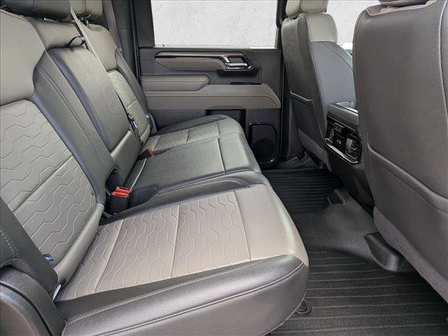 Used 2025 Chevrolet Silverado 2500 ZR2 w/ LPO, Dark Essentials Package image 20