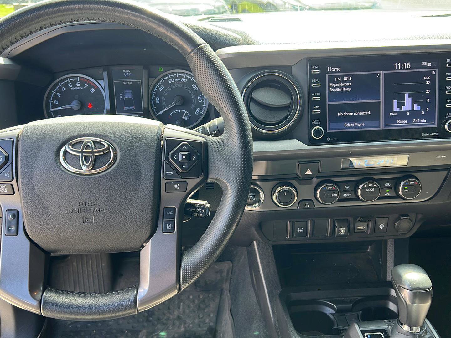 Used 2021 Toyota Tacoma TRD Off-Road AWD/4WD image 10