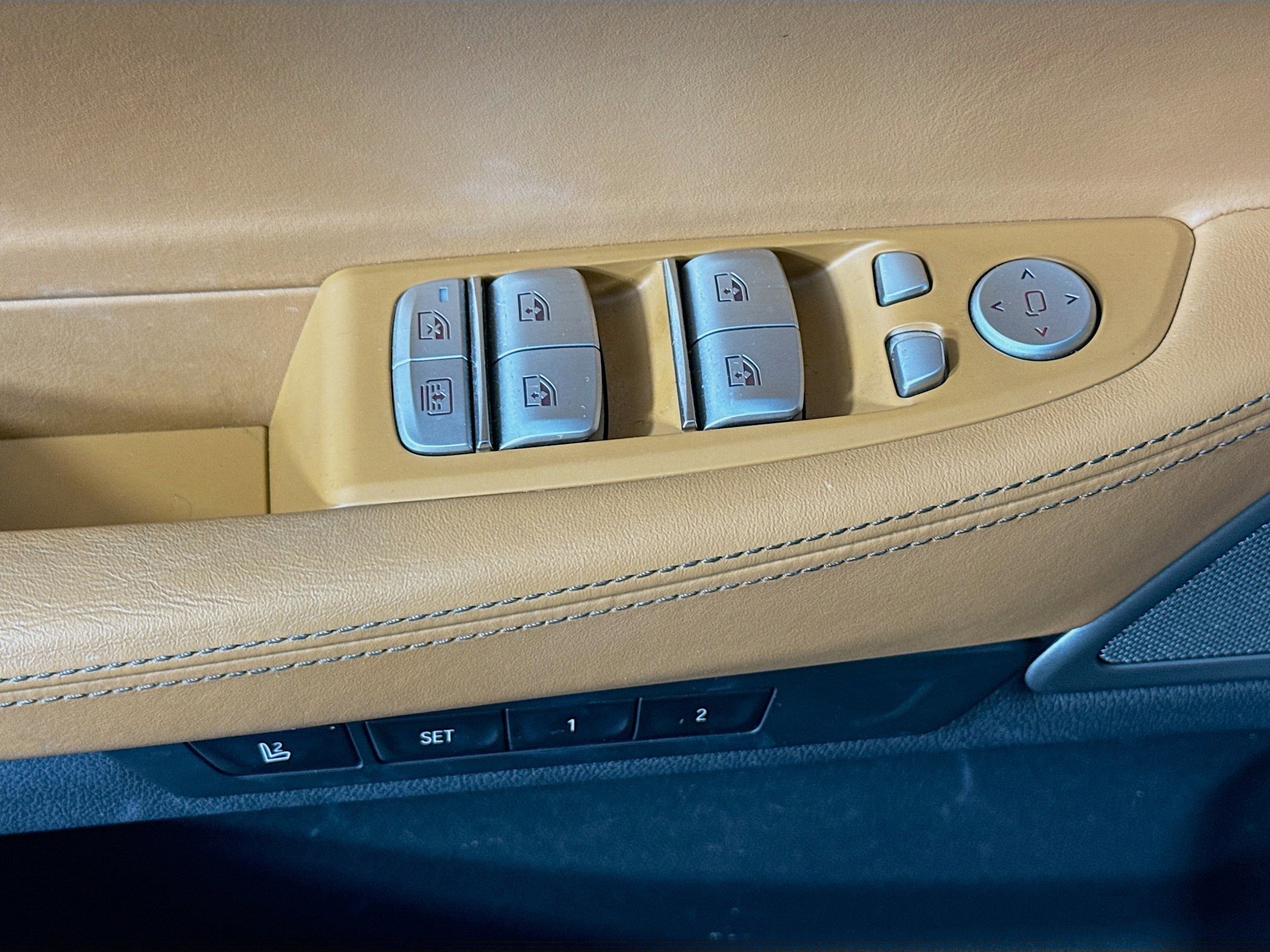 Used 2019 BMW 740i w/ Executive Package image 24