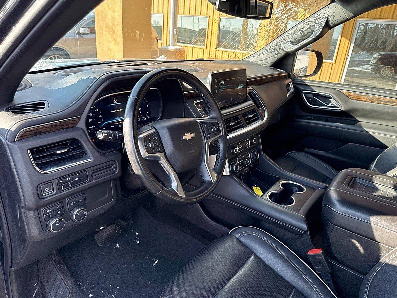 Used 2023 Chevrolet Suburban Premier AWD/4WD image 9