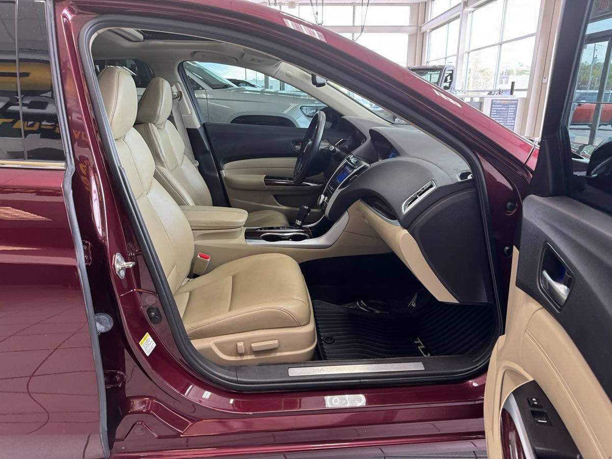 Used 2016 Acura TLX FWD image 20