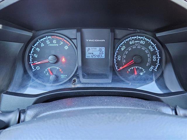 Used 2016 Toyota Tacoma SR image 11