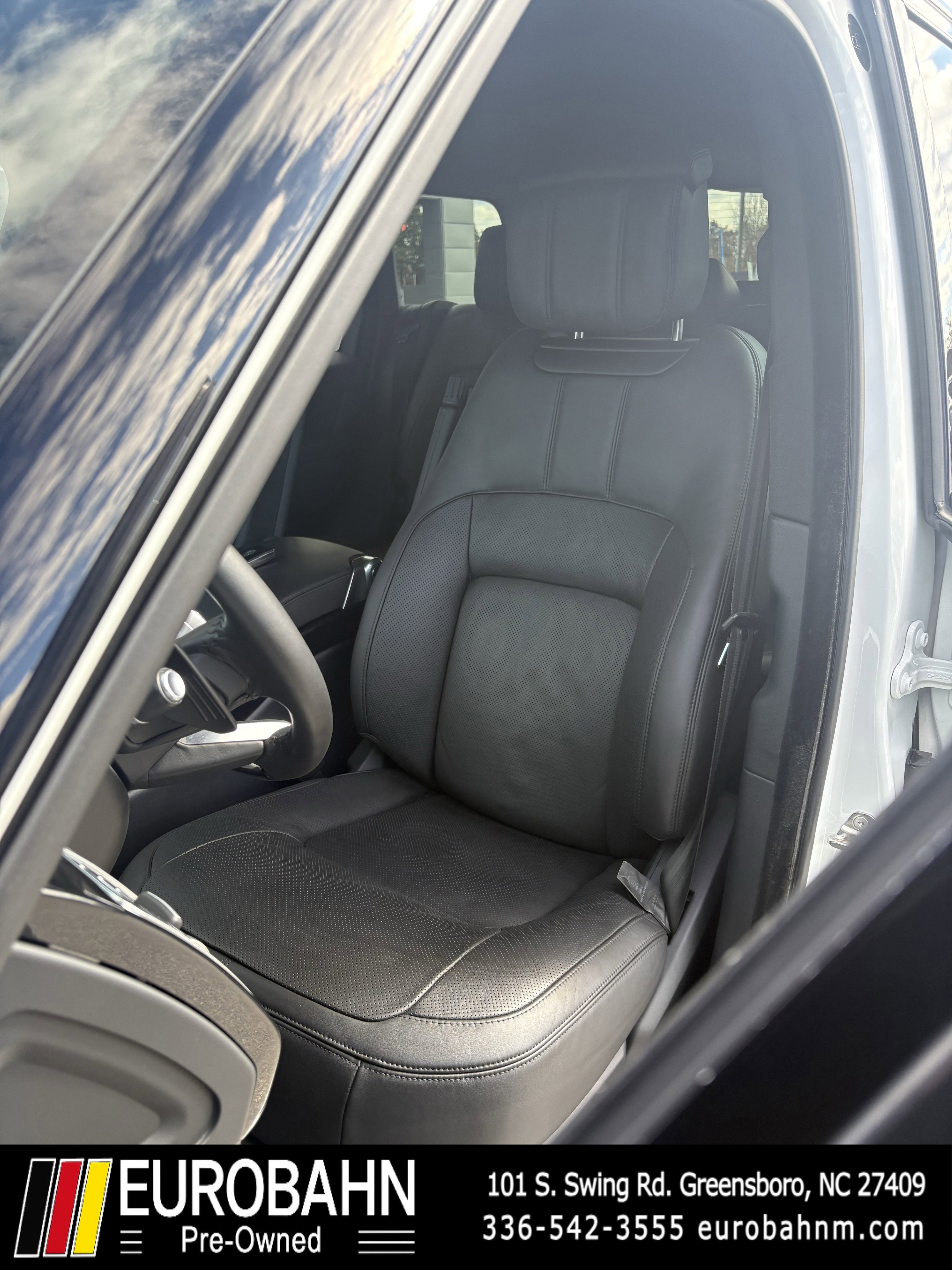 Used 2021 Land Rover Range Rover Westminster Edition image 6