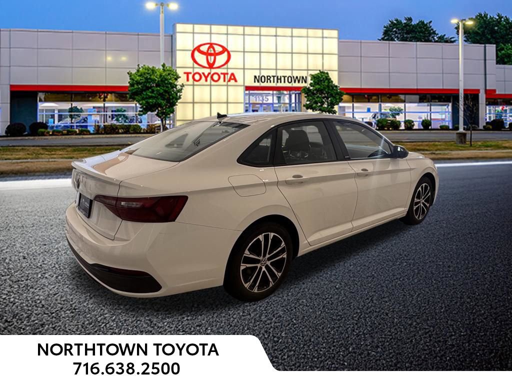 Used 2024 Volkswagen Jetta Sport FWD image 11