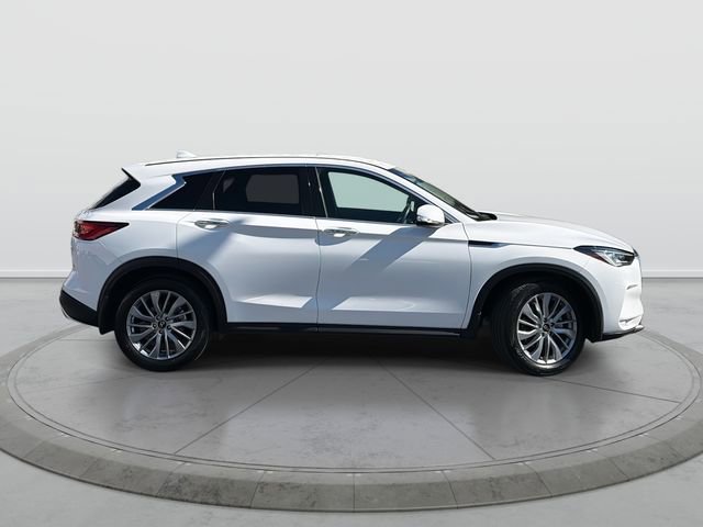 Certified 2023 INFINITI QX50 Pure image 3