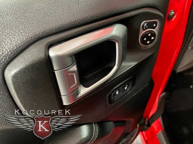 Used 2020 Jeep Wrangler Unlimited Sahara w/ Uconnect 4C Nav & Sound Group image 18