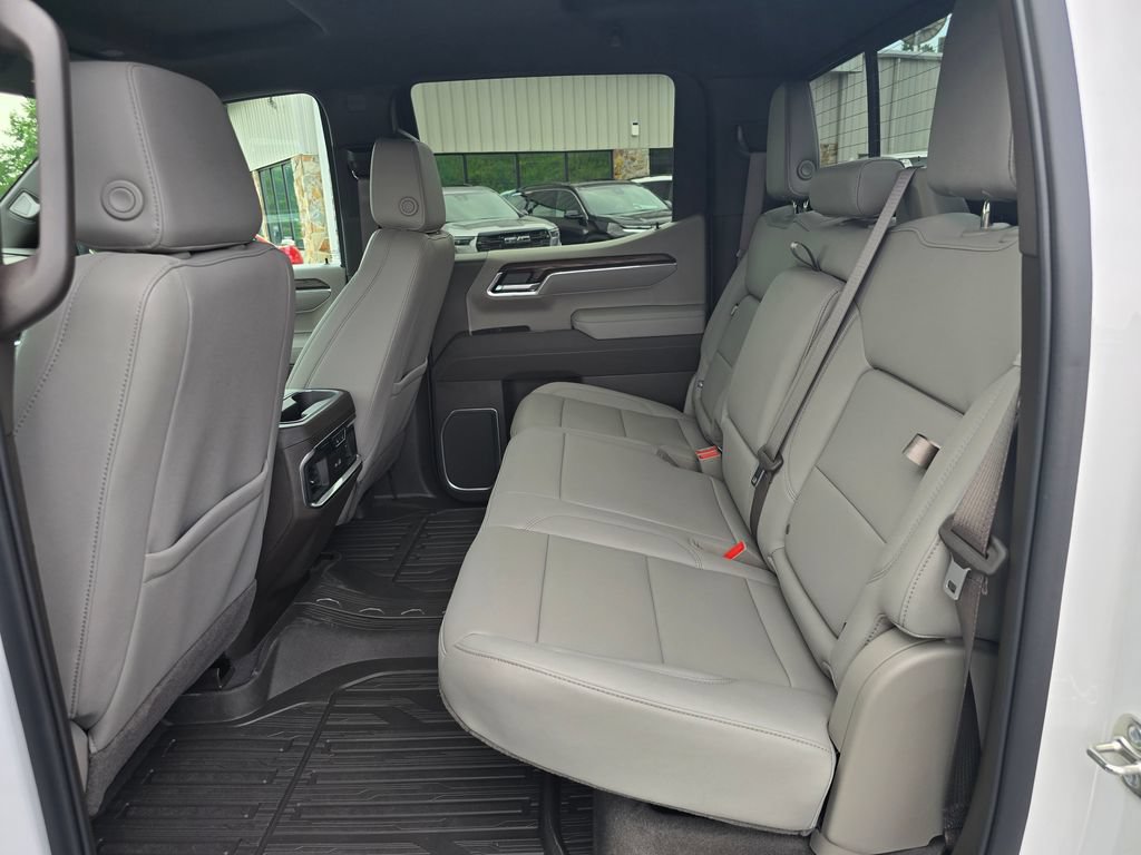 Used 2026 GMC Sierra 1500 SLT w/ SLT Premium Plus Package AWD/4WD image 9