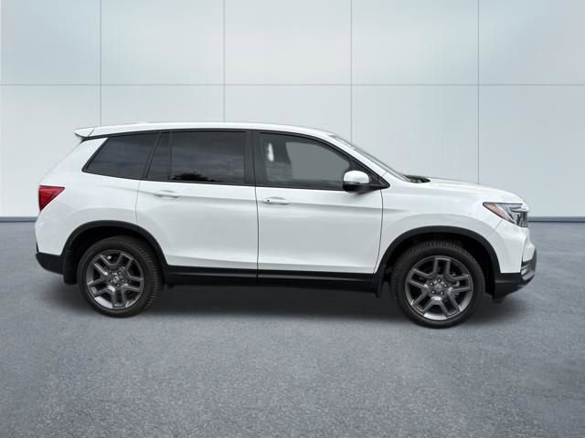 Used 2023 Honda Passport EX-L image 2
