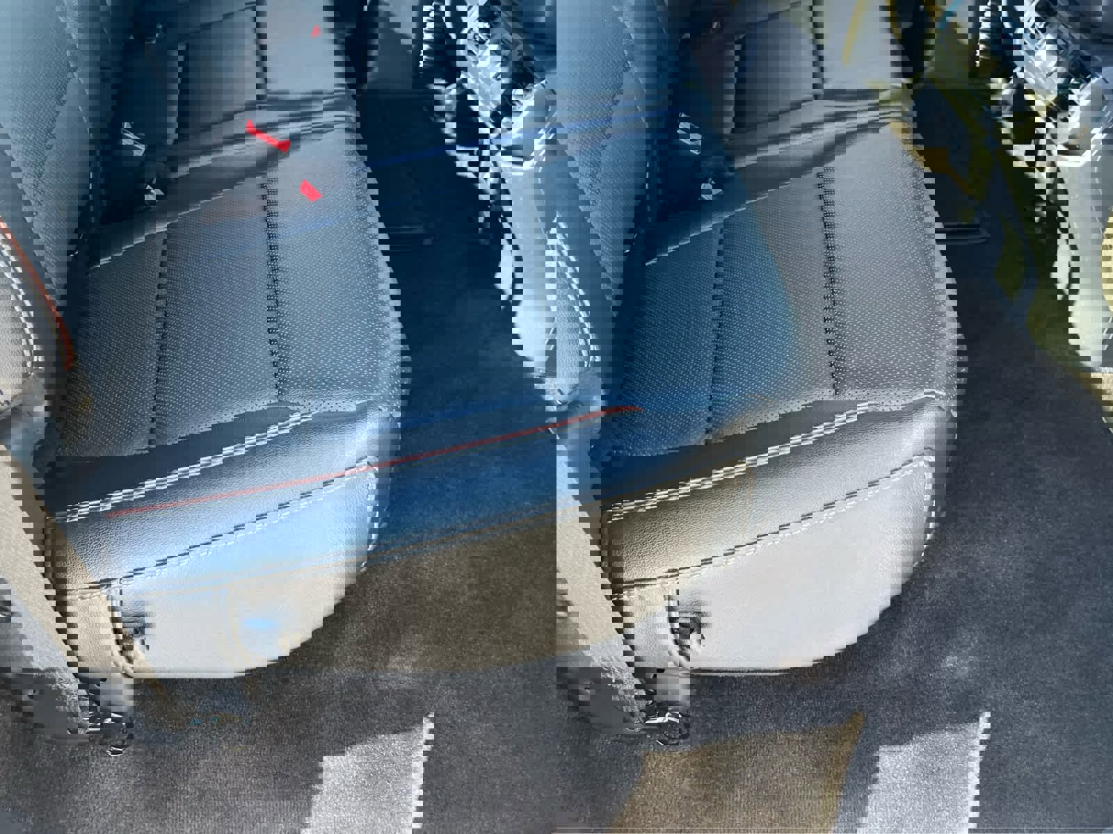 Used 2022 Ford F150 Lariat w/ Equipment Group 502A High image 23