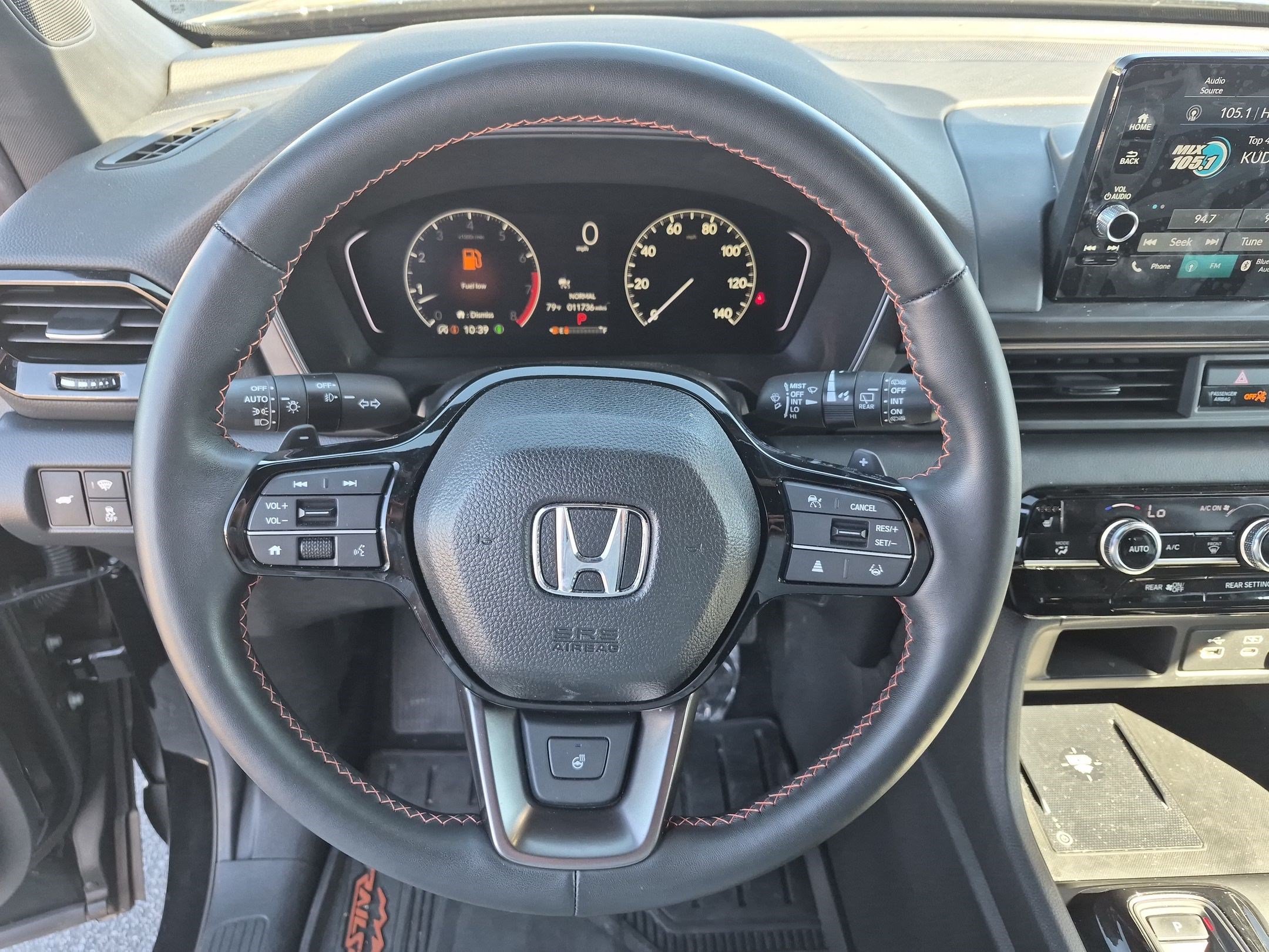 Used 2025 Honda Pilot TrailSport image 18