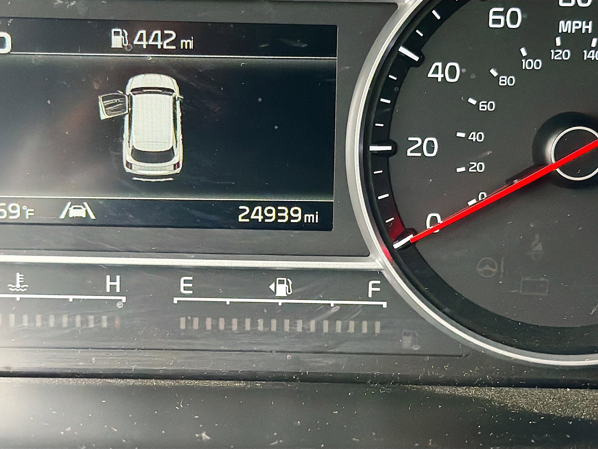 Used 2023 Kia Sorento LX image 39