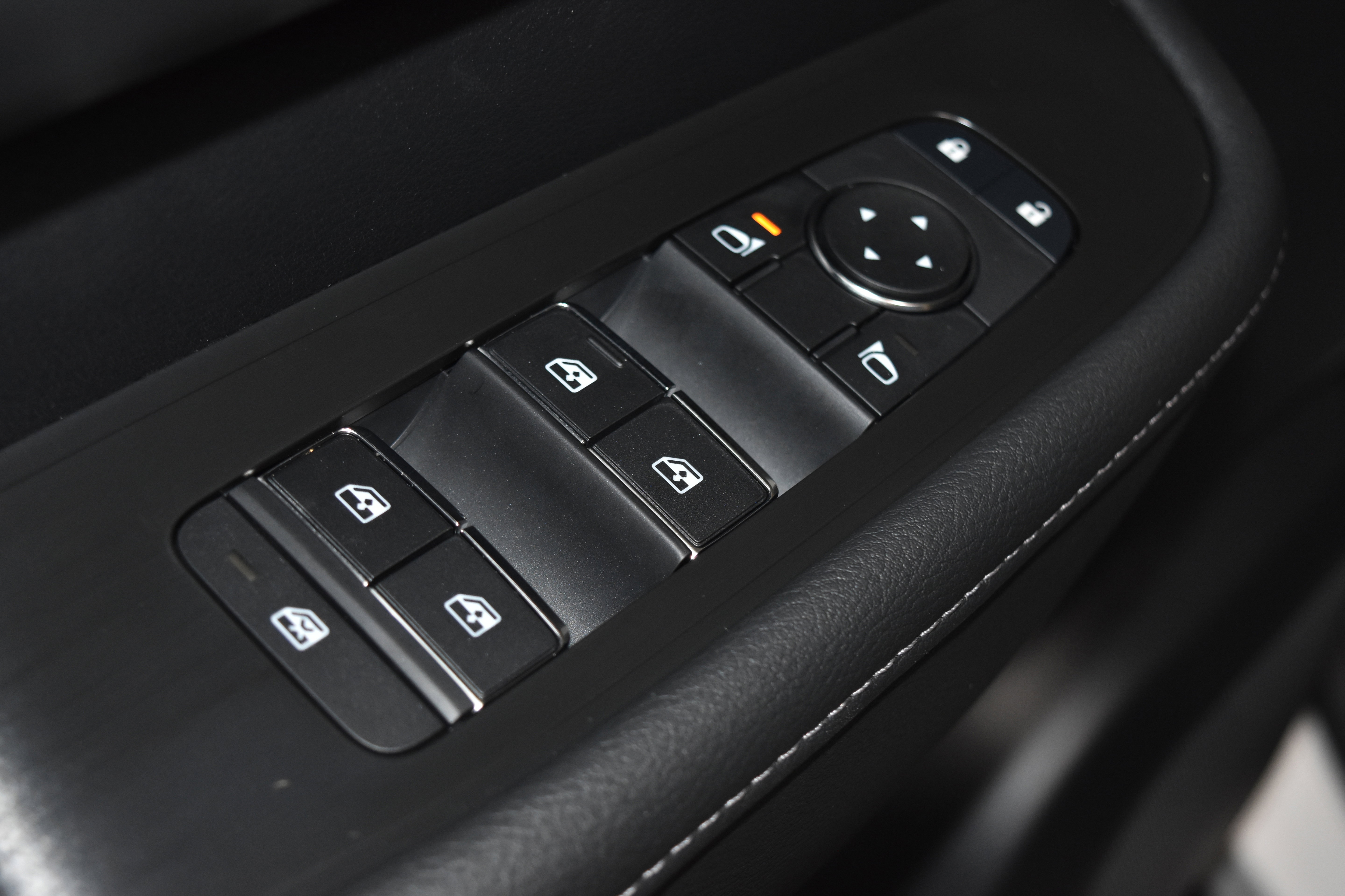 New 2025 Nissan Armada SV AWD/4WD image 4