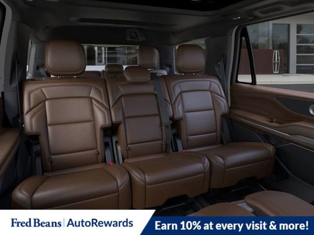 New 2025 Lincoln Navigator Reserve image 12
