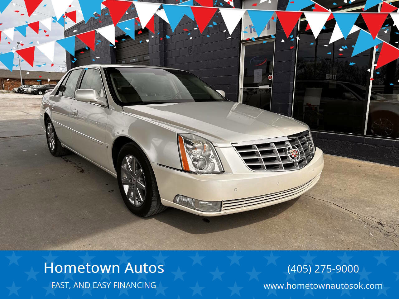Used 2009 Cadillac DTS FWD image 1