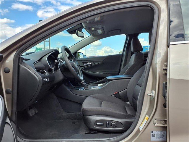 Certified 2025 Chevrolet Malibu LT image 12